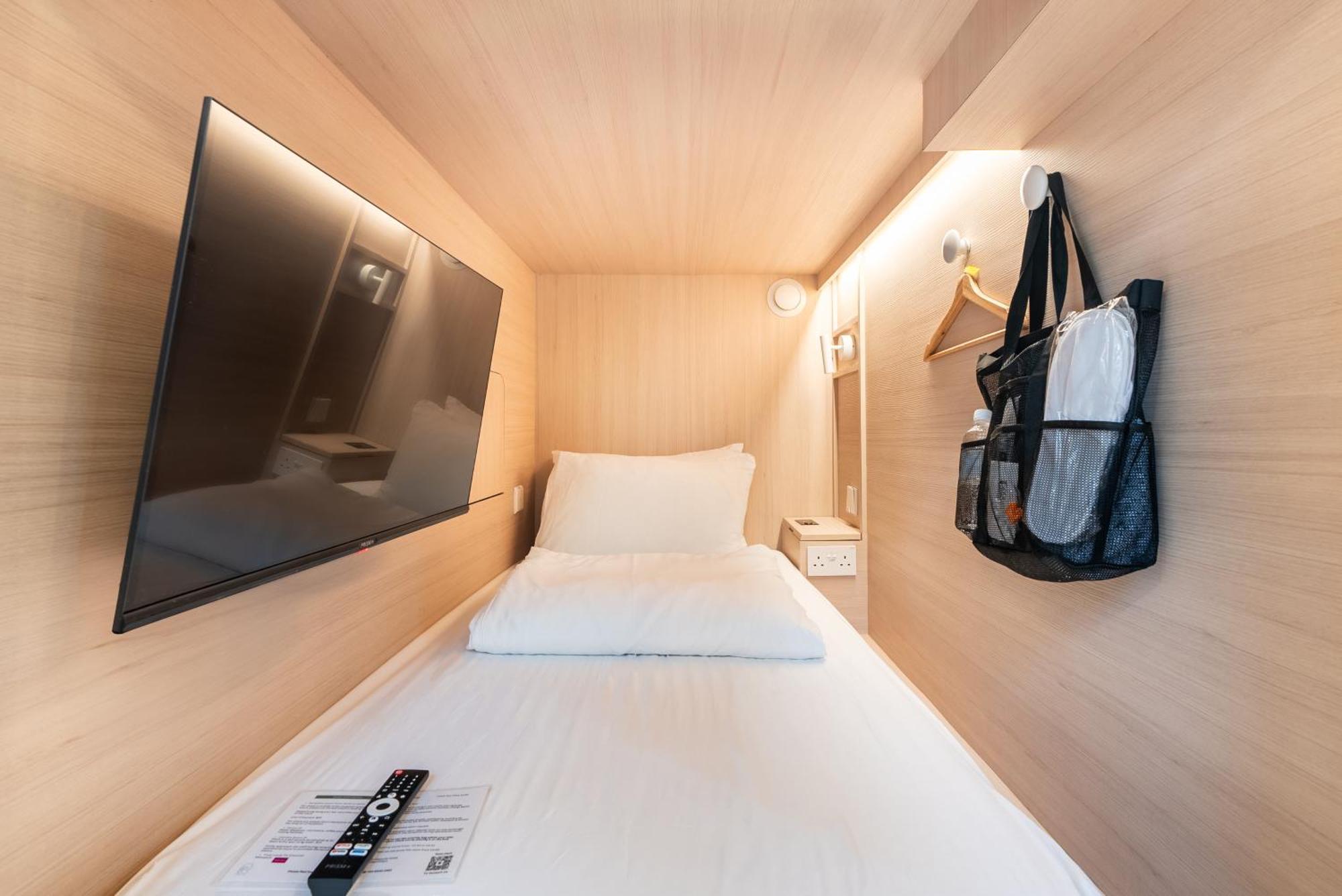 Jyu Capsule Hotel Singapur Zimmer foto